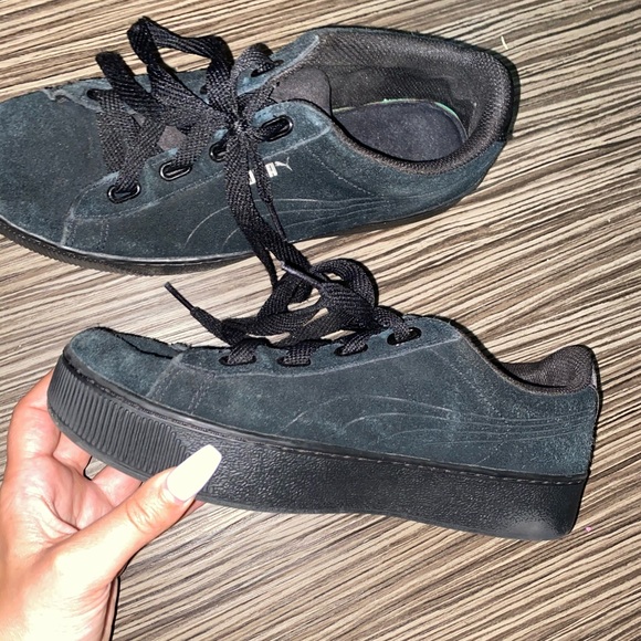 puma velvet platform shoes